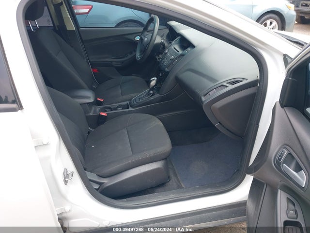 Ford FOCUS SE 2016 1FADP3K21GL227340 Image 5