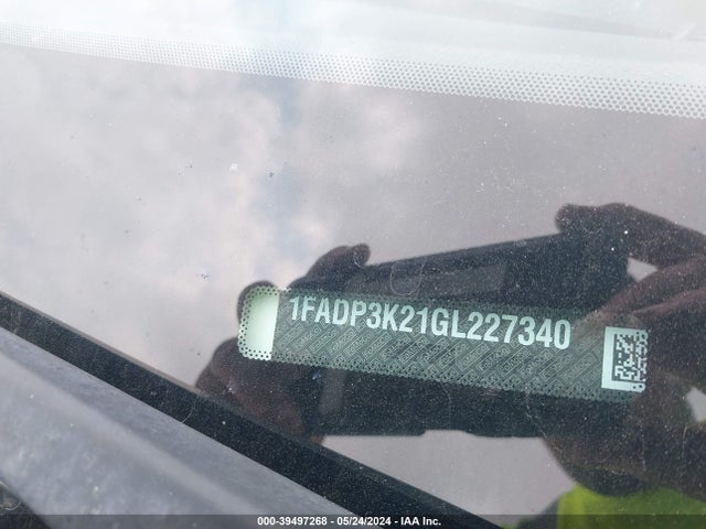 Ford FOCUS SE 2016 1FADP3K21GL227340 Image 9