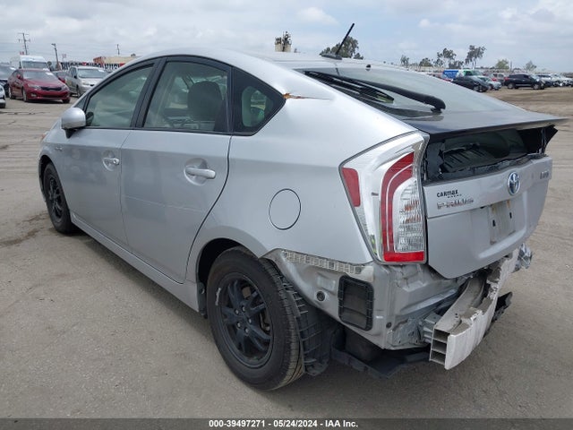Toyota Prius Three 2015 JTDKN3DU9F1967024 Image 3