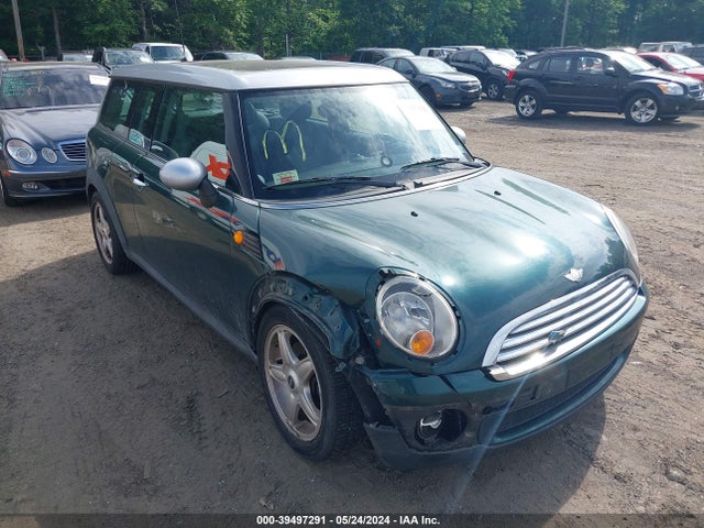 2008 MINI COOPER CLUBMAN WMWML33568TJ46895 Photo 0
