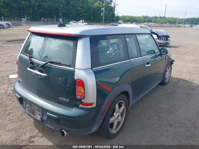 2008 MINI COOPER CLUBMAN WMWML33568TJ46895 Photo 3