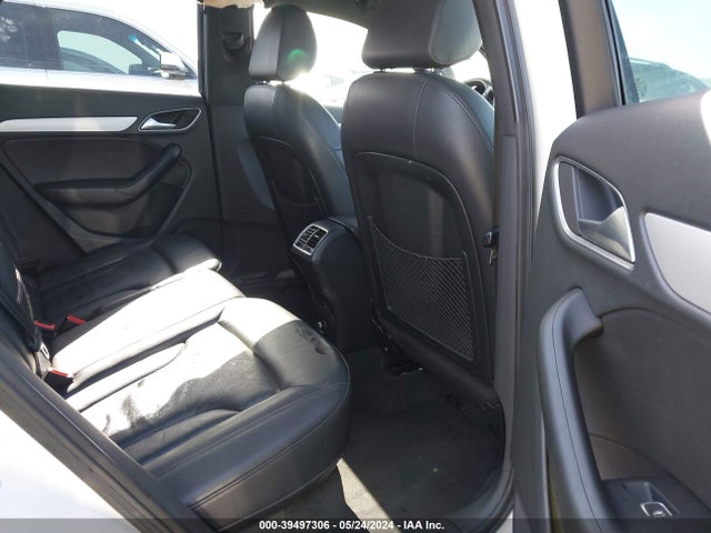 WA1BCCFSXJR028941 Audi Q3 2.0t Premium/2.0t Sport Premium