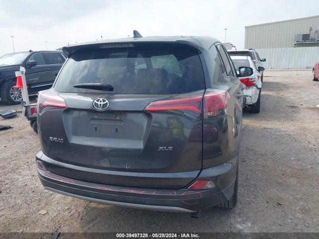 Toyota Rav4 Xle 2018 2T3WFREV8JW425495 Image 16