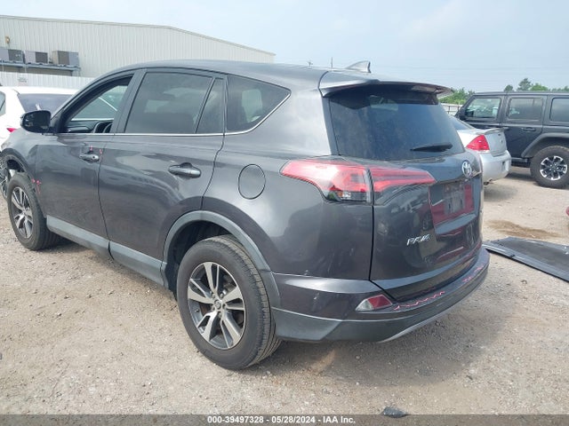 Toyota Rav4 Xle 2018 2T3WFREV8JW425495 Image 3