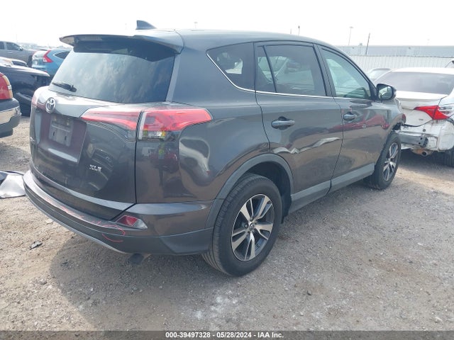 Toyota Rav4 Xle 2018 2T3WFREV8JW425495 Image 4