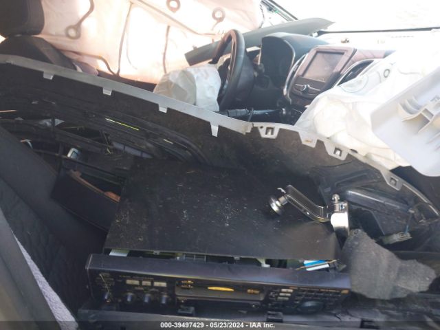 2GNAXJEV0J6325967 Chevrolet EQUINOX LT