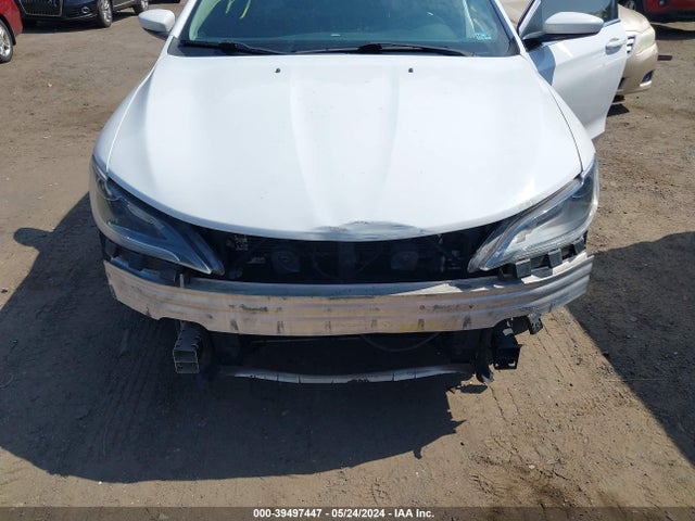 1C3CCCAG8FN516530 Chrysler 200 Limited
