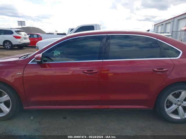 1VWAT7A31FC106698 Volkswagen Passat 1.8t Limited Edition