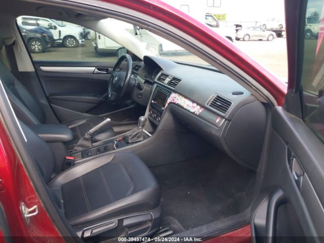 1VWAT7A31FC106698 Volkswagen Passat 1.8t Limited Edition