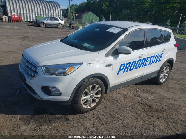Ford ESCAPE SE 2019 1FMCU9GD2KUB65716 Image 2