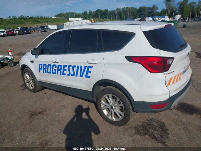Ford ESCAPE SE 2019 1FMCU9GD2KUB65716 Image 3