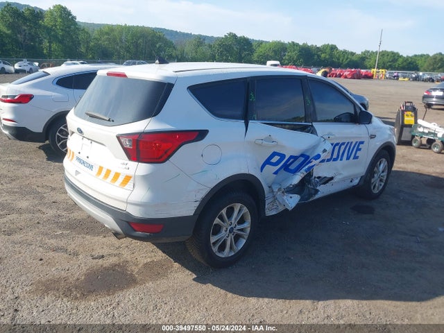 Ford ESCAPE SE 2019 1FMCU9GD2KUB65716 Image 4