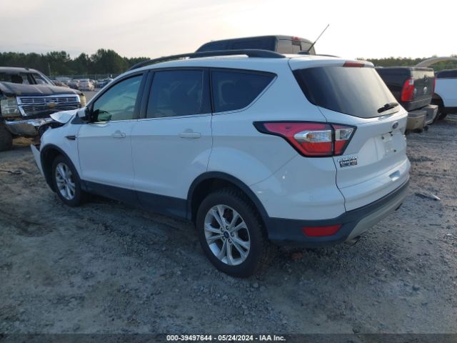 1FMCU0GD5JUC33422 Ford ESCAPE SE