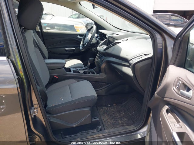 Ford ESCAPE SE 2017 1FMCU0G99HUE53247 Image 5