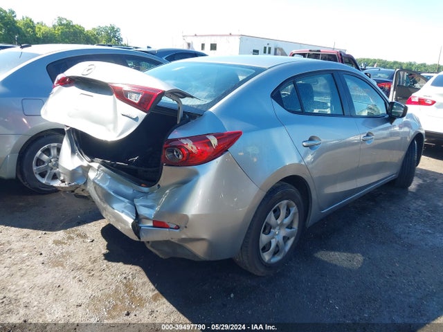 Mazda Mazda3 I Sv 2015 JM1BM1T79F1239979 Image 4