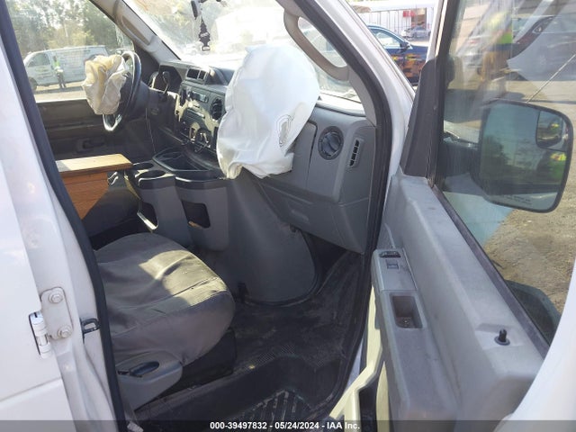 Ford E-250 Commercial 2014 1FTNE2EL6EDA92494 Image 5