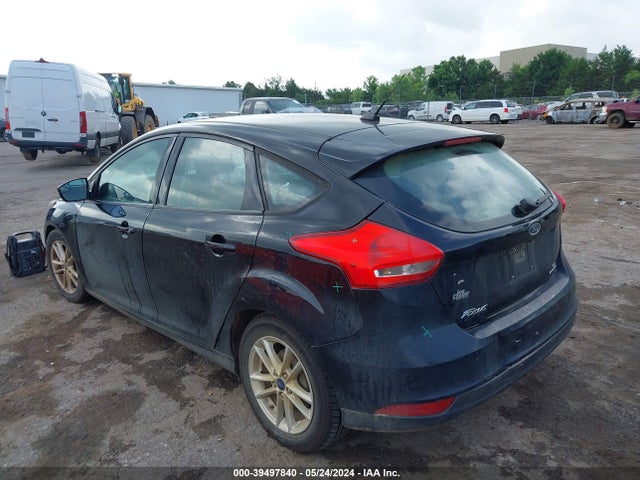 Ford FOCUS SE 2016 1FADP3K28GL310912 Image 3