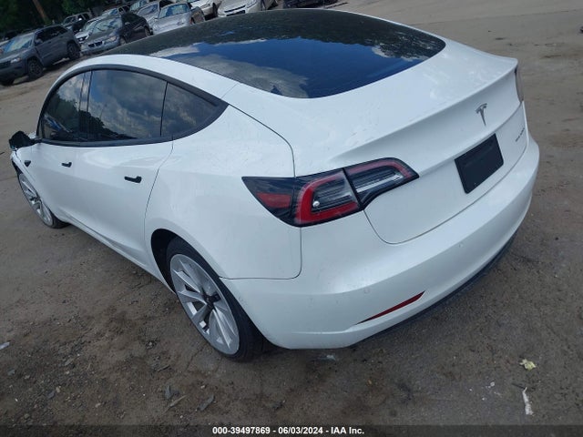2022 TESLA MODEL 3 5YJ3E1EB4NF169445 Photo 2