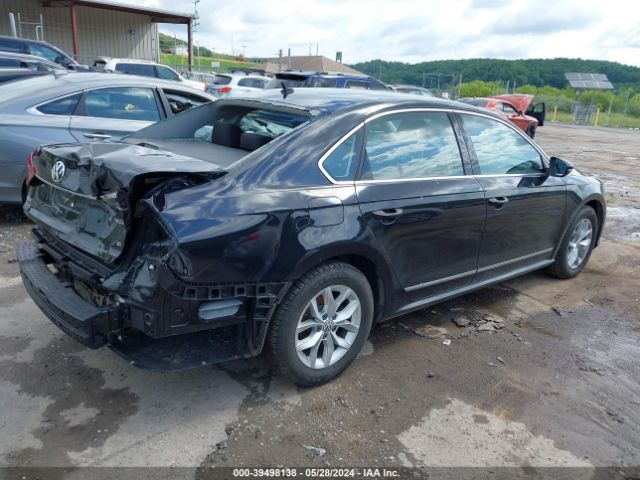 1VWAT7A39HC068494 Volkswagen Passat 1.8t S