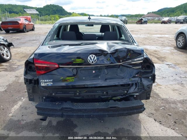 1VWAT7A39HC068494 Volkswagen Passat 1.8t S
