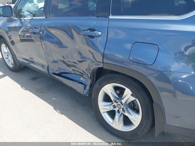 Toyota Highlander Limited 2018 5TDDZRFH8JS903066 Image 17