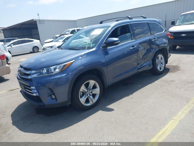 Toyota Highlander Limited 2018 5TDDZRFH8JS903066 Image 2