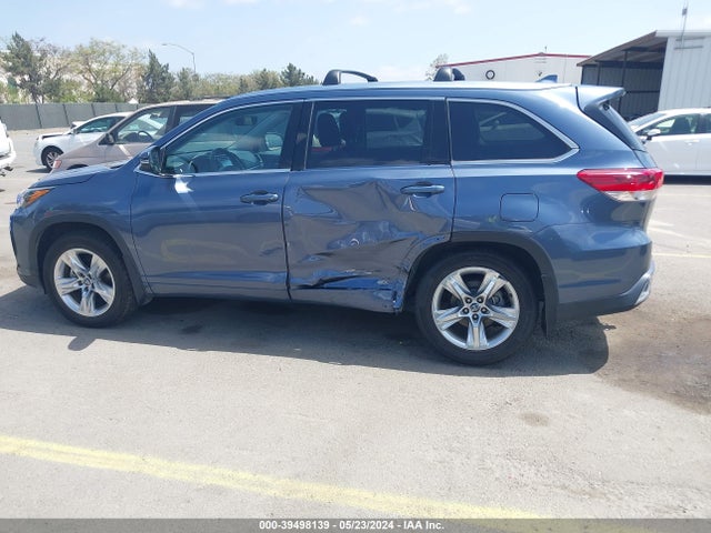 Toyota Highlander Limited 2018 5TDDZRFH8JS903066 Image 6