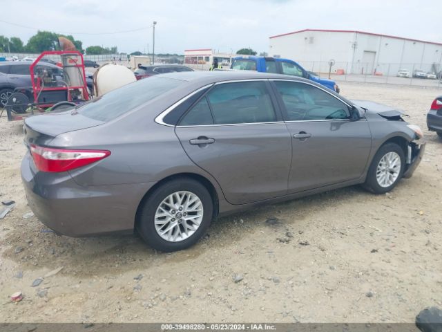 4T4BF1FK2GR554621 Toyota CAMRY LE