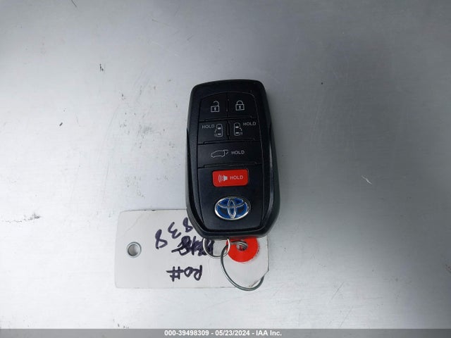 Toyota SIENNA XLE 2021 5TDYRKEC4MS065153 Image 11