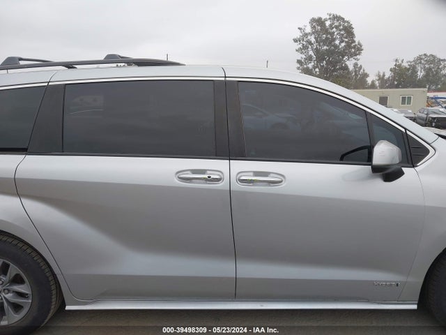 Toyota SIENNA XLE 2021 5TDYRKEC4MS065153 Image 14