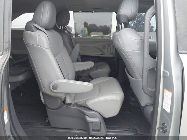 Toyota SIENNA XLE 2021 5TDYRKEC4MS065153 Image 8