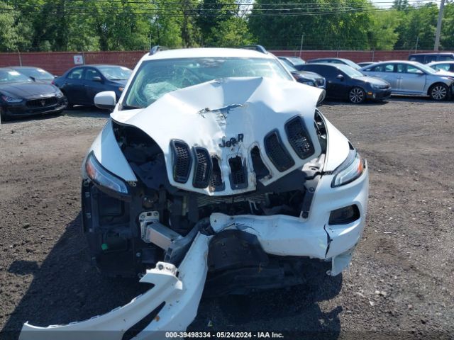 1C4PJMCB9FW750289 Jeep Cherokee Latitude Altitude