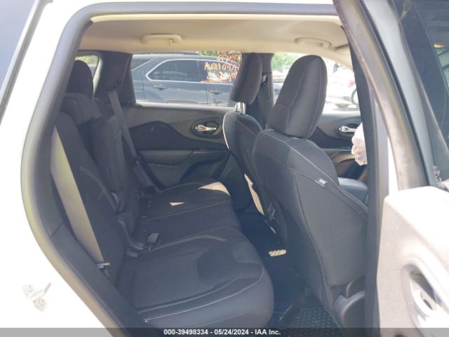 1C4PJMCB9FW750289 Jeep Cherokee Latitude Altitude