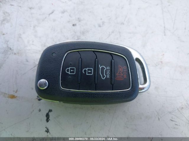 5NMZT3LB4JH097055 Hyundai Santa Fe Sport 2.4l