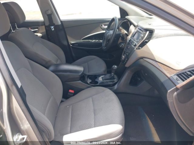 5NMZT3LB4JH097055 Hyundai Santa Fe Sport 2.4l
