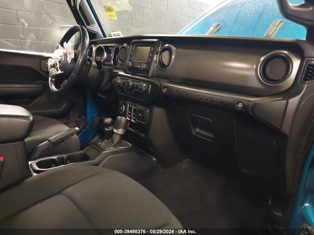 1C4GJXAGXKW613808 Jeep Wrangler Sport S 4x4