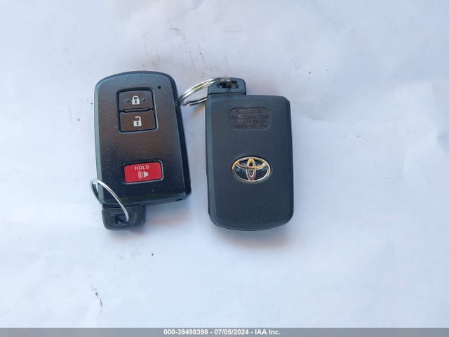 Toyota Rav4 Xle 2018 2T3RFREV2JW807762 Image 11