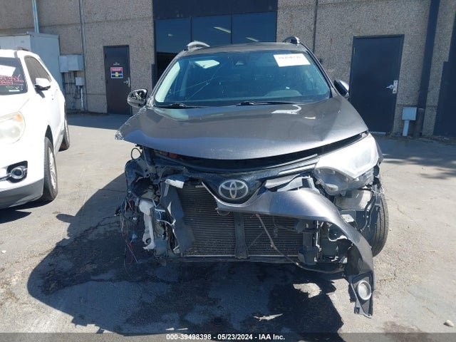 Toyota Rav4 Xle 2018 2T3RFREV2JW807762 Image 13