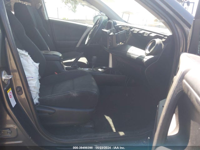 Toyota Rav4 Xle 2018 2T3RFREV2JW807762 Image 5