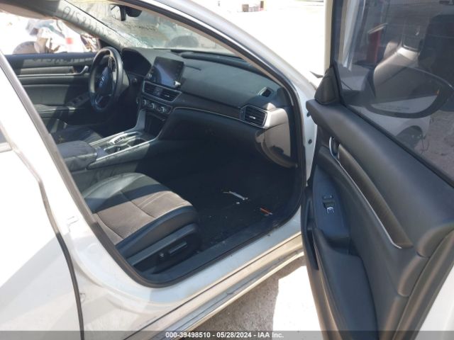 1HGCV2F91JA029634 Honda Accord Touring 2.0t