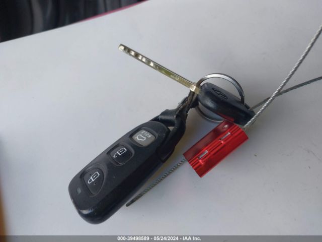 5NPD84LF8JH330961 Hyundai ELANTRA SEL