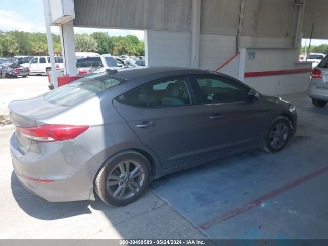5NPD84LF8JH330961 Hyundai ELANTRA SEL