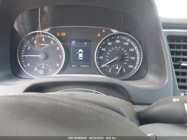 5NPD84LF8JH330961 Hyundai ELANTRA SEL