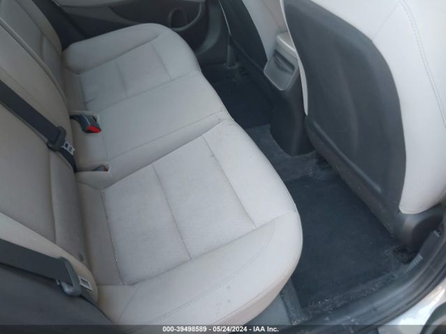 5NPD84LF8JH330961 Hyundai ELANTRA SEL
