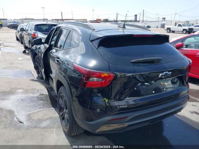 2024 CHEVROLET TRAX KL77LKE27RC006530 Photo 2