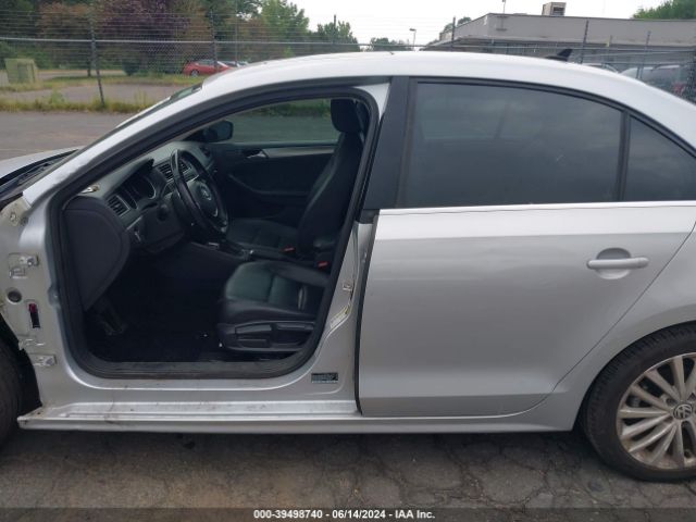 3VWD07AJ1FM229937 Volkswagen Jetta 1.8t Se