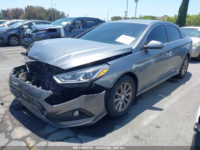 Hyundai SONATA SE 2018 5NPE24AF9JH726387 Image 2