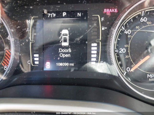 1C4PJLCS6FW723318 Jeep Cherokee Latitude Altitude