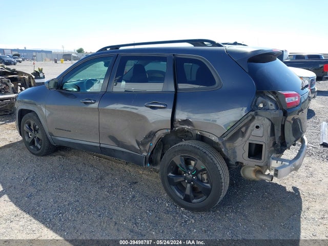 1C4PJLCS6FW723318 Jeep Cherokee Latitude Altitude