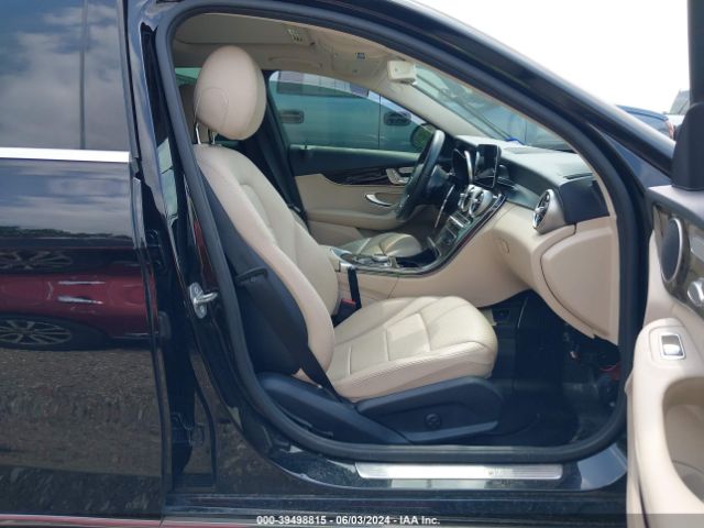 WDDWF8DB1KR483408 Mercedes-Benz C 300